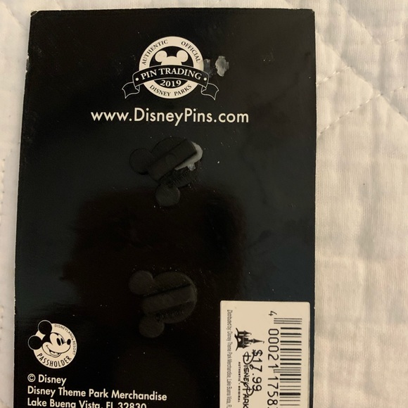 Limited edition Disneyland pin color part of train collection in series - Picture 2 of 2